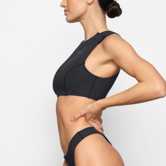 SKIMS Sport Swim Black Top - Picture 2 of 10